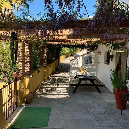 Holiday home Lemon Grove Farmhouse