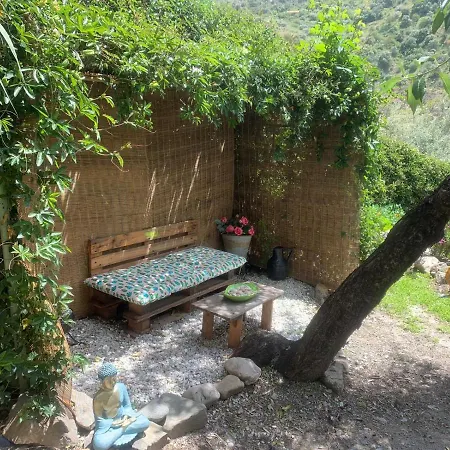 Lemon Grove Farmhouse Comares